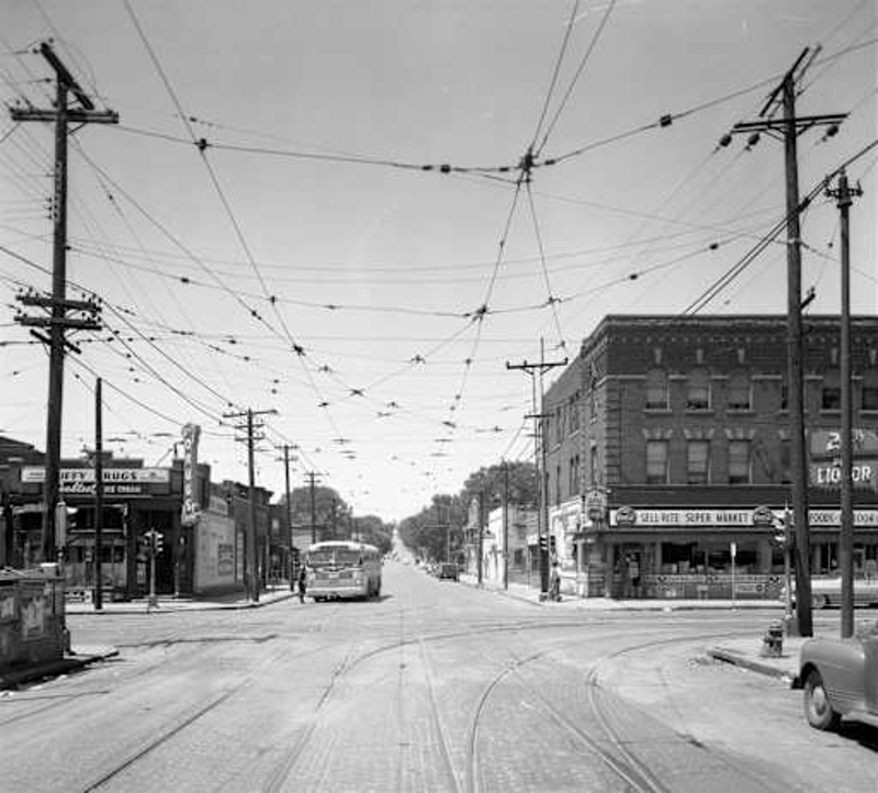 Historic street scene at 24th and Lake Streets in 1953